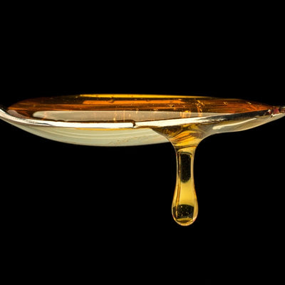 Le miel : secret naturel pour des cheveux éclatants et en bonne santé